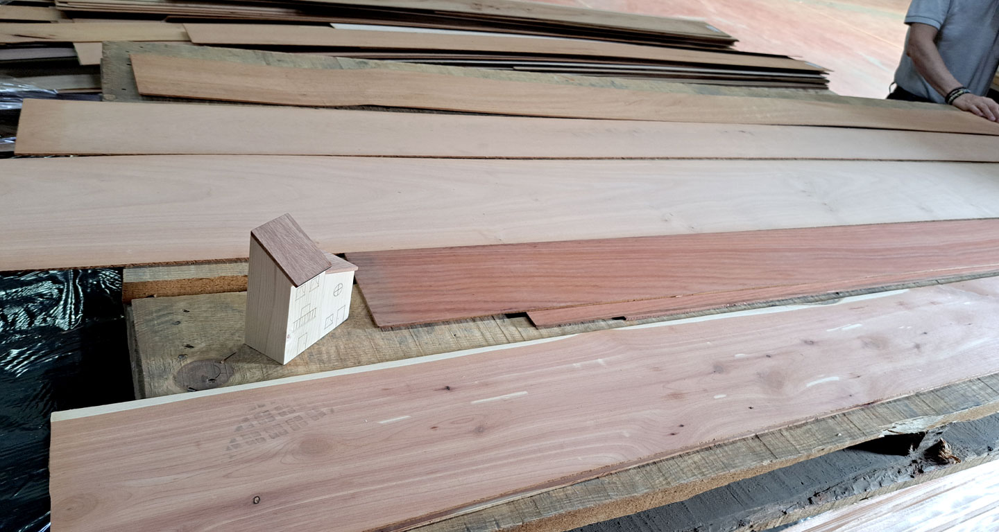 Selección de maderas en el proveedor de confianza. Lamelas de madera natural